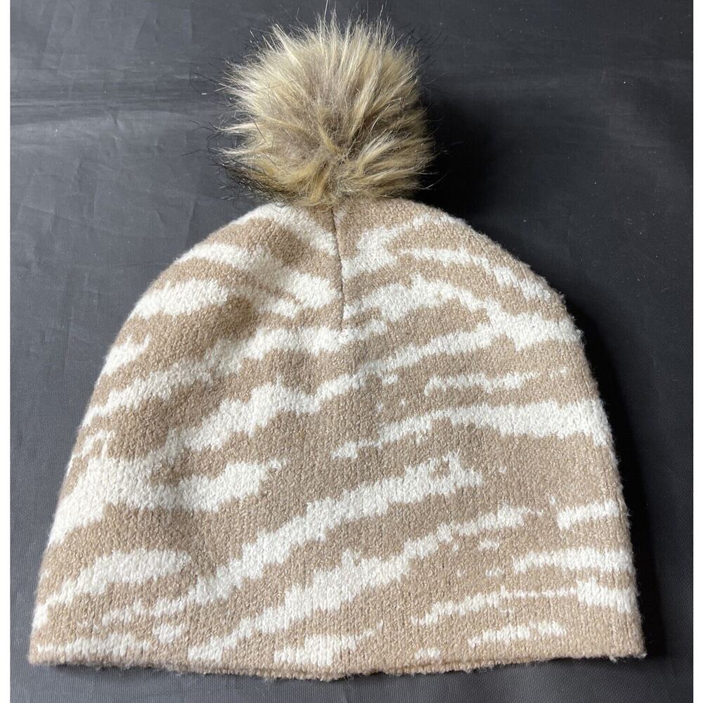 Christian Siriano Hat Beanie Women’s One‎ Size Beige White Animal Print Pom Pom